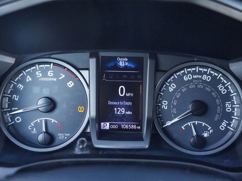 Used 2016 Toyota Tacoma TRD Off-Road w/ Towing Package image 28