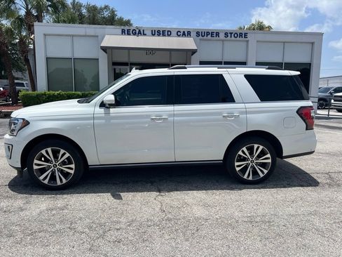 Used 2021 Ford Expedition Limited RWD image 3