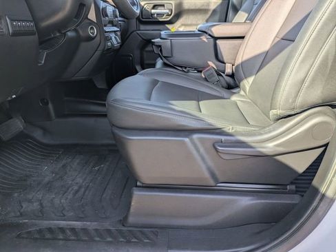 Used 2024 Chevrolet Silverado 3500 W/T image 12