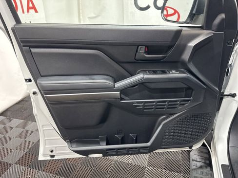 Used 2025 Toyota 4Runner SR5 image 23