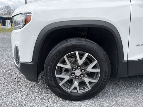 Used 2022 GMC Acadia SLE w/ LPO, Floor Liner Package image 14