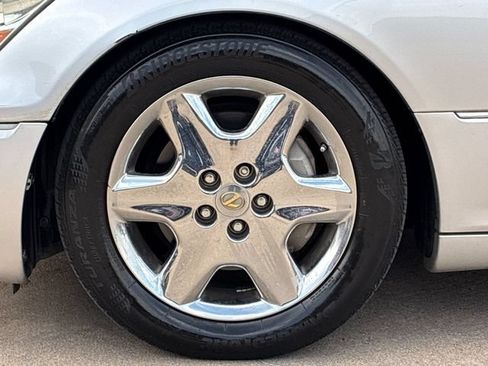 Used 2005 Lexus LS 430 RWD image 30