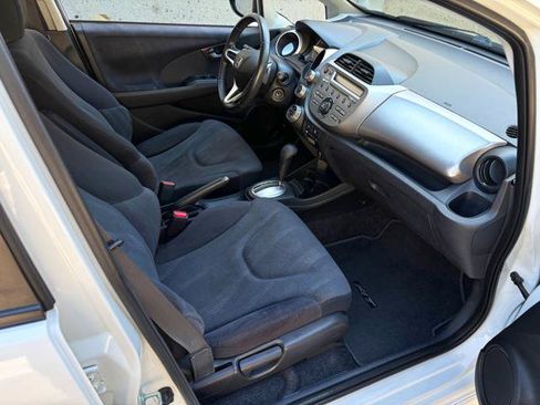 Used 2010 Honda Fit Sport image 11