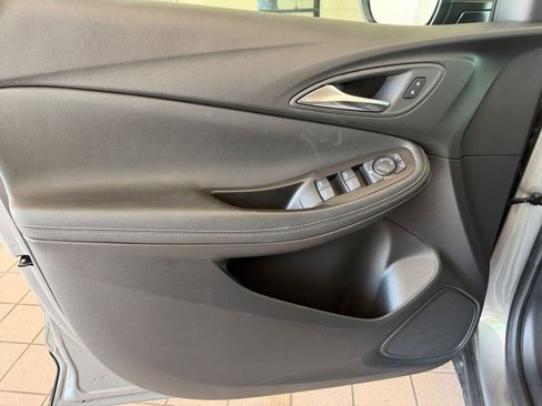 Used 2025 Buick Encore GX Preferred FWD image 18
