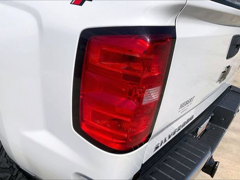 Used 2019 Chevrolet Silverado 2500 W/T w/ WT Convenience Package AWD/4WD image 27