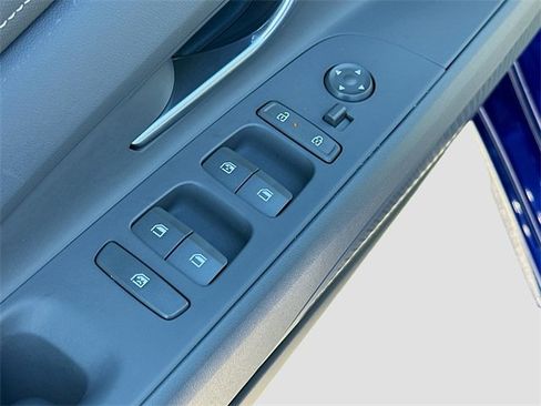 Used 2025 Hyundai Elantra Sport image 17