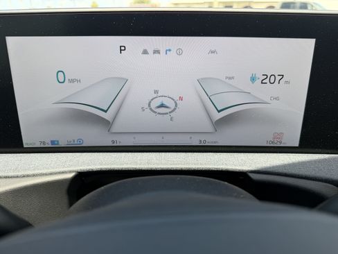 Used 2023 Kia EV6 Wind w/ Wind Technology Package AWD/4WD image 30