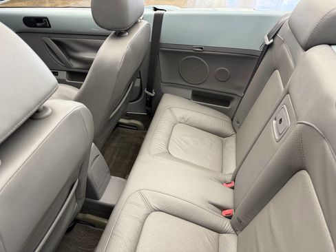 Used 2005 Volkswagen Beetle GLS image 17