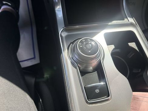 Used 2024 Ford Edge Titanium AWD/4WD image 16