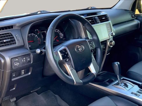 Used 2021 Toyota 4Runner SR5 Premium w/ Moonroof Package RWD image 15