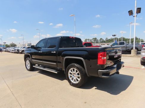 Used 2015 GMC Sierra 1500 Denali w/ Driver Alert Package AWD/4WD image 16
