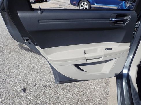 Used 2007 Chrysler 300 image 13