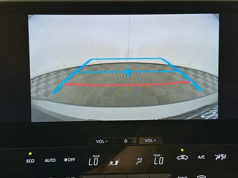 Used 2025 Toyota bZ4X FWD image 22