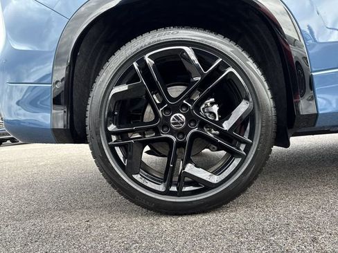 New 2026 Volkswagen Tiguan SE R-Line FWD image 32