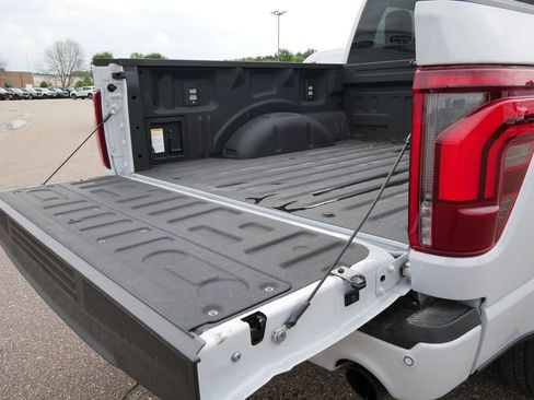 New 2025 Ford F150 Lariat w/ Equipment Group 502A High AWD/4WD image 11