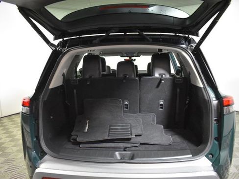 Certified 2024 Nissan Pathfinder SL w/ Black Appearance Package image 34