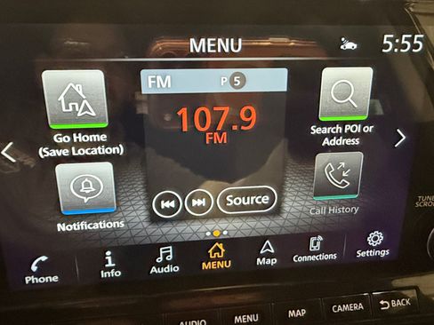 Used 2025 Nissan Pathfinder SL AWD/4WD image 33