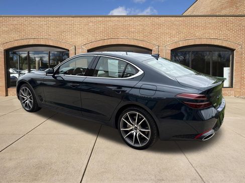 Used 2025 Genesis G70 2.5T AWD/4WD image 11
