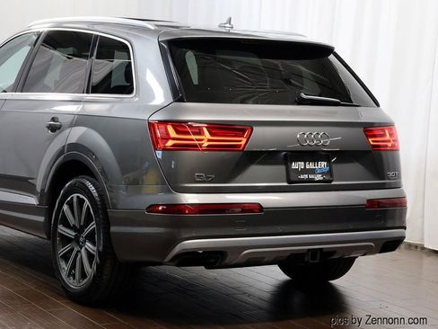 Used 2017 Audi Q7 3.0T Premium Plus AWD/4WD image 8