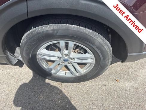 Used 2022 Ford Explorer XLT w/ Equipment Group 202A RWD image 17