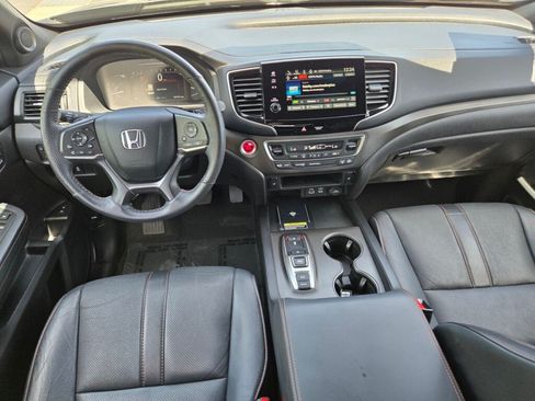Certified 2024 Honda Passport TrailSport image 10