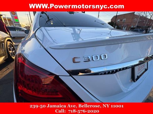Used 2019 Mercedes-Benz C 300 4MATIC Sedan image 9