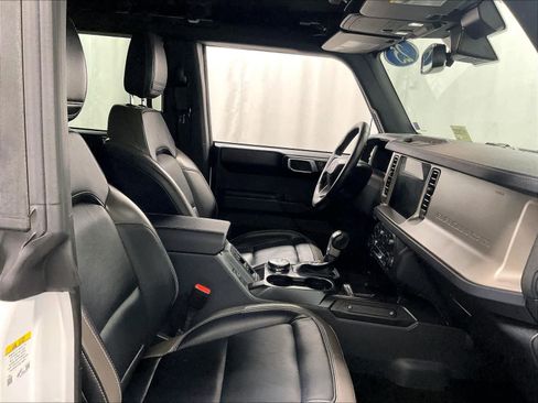 Used 2025 Ford Bronco Outer Banks image 11