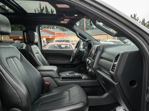 Used 2019 Ford Expedition Max Limited w/ Special Edition Package AWD/4WD image 15