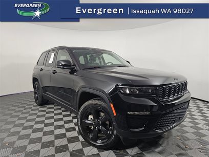 Used 2023 Jeep Grand Cherokee Limited w/ Black Appearance Package