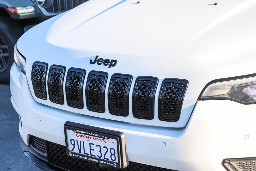Used 2023 Jeep Cherokee Altitude Lux AWD/4WD image 6