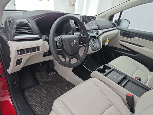 New 2026 Honda Odyssey EX-L image 17