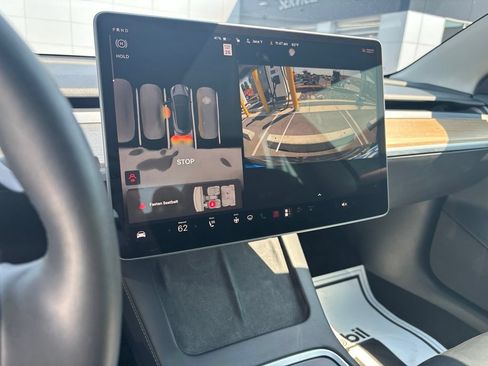 Used 2023 Tesla Model 3 Standard Range RWD image 5