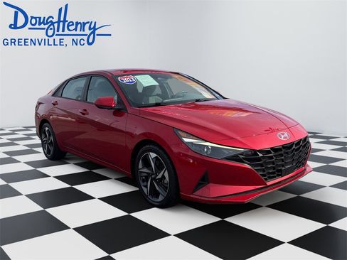Used 2023 Hyundai Elantra SEL w/ Convenience Package image 7