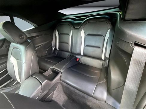 Used 2021 Chevrolet Camaro LT w/ RS Package image 20