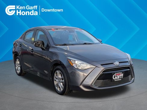 Used 2018 Toyota Yaris iA image 1
