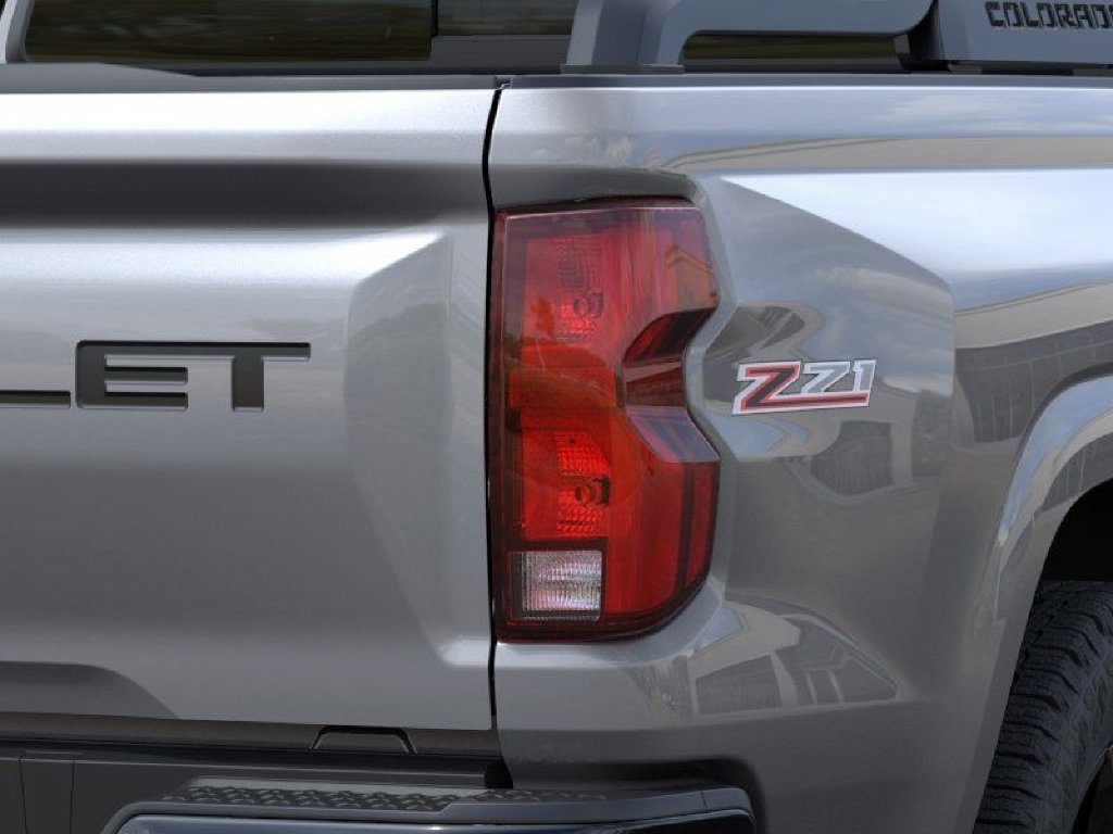 New 2026 Chevrolet Colorado Z71 w/ Midnight Edition AWD/4WD image 11