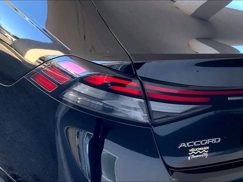 Used 2023 Honda Accord Touring image 29