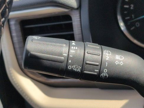 Used 2024 Ford Expedition Limited image 30