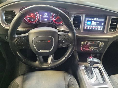 Used 2022 Dodge Charger SXT image 22