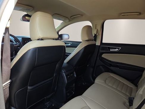Used 2022 Ford Edge SEL w/ Convenience Package AWD/4WD image 13