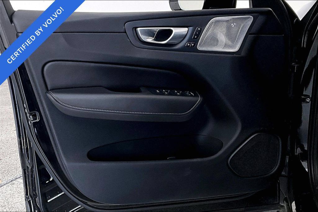 Used 2024 Volvo XC60 T8 Ultimate w/ Protection Package Premier AWD/4WD image 21