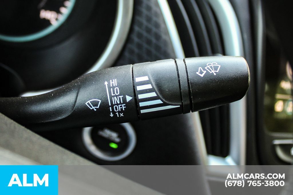 Used 2025 Chevrolet Malibu LT FWD image 29