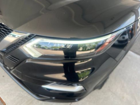 Certified 2022 Nissan Rogue Sport SL w/ Premium Package AWD/4WD image 28