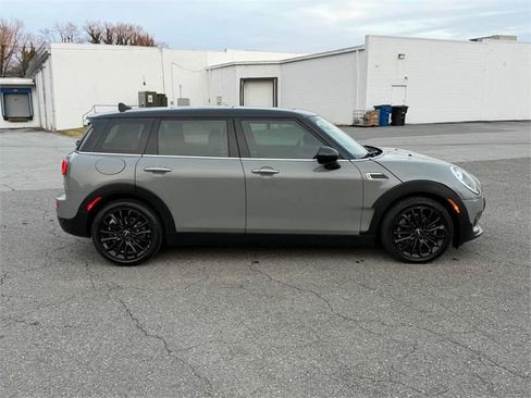Used 2019 MINI Cooper Clubman w/ Storage Package image 6