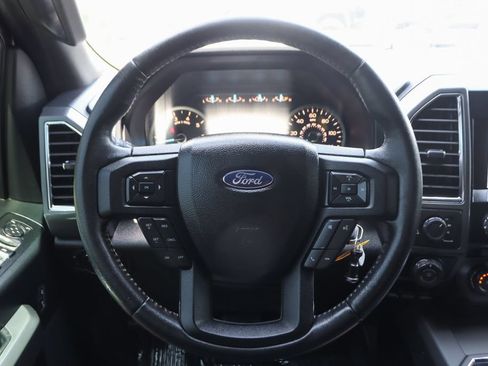 Used 2017 Ford F150 XLT w/ Equipment Group 302A Luxury AWD/4WD image 20