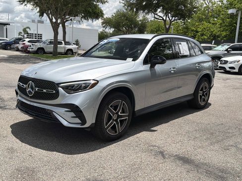 Certified 2025 Mercedes-Benz GLC 300 4MATIC image 7