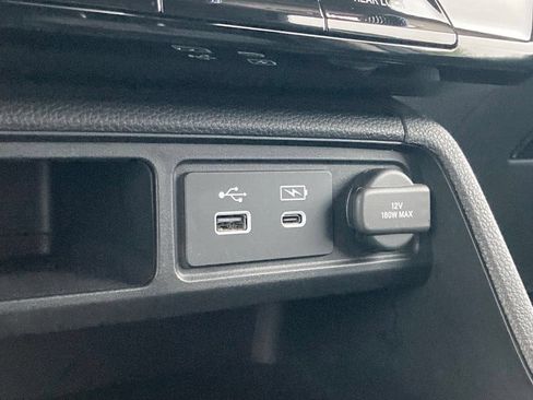 Used 2025 Honda Pilot EX-L image 26