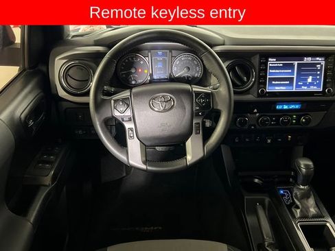 Used 2021 Toyota Tacoma TRD Sport w/ Technology Package image 15