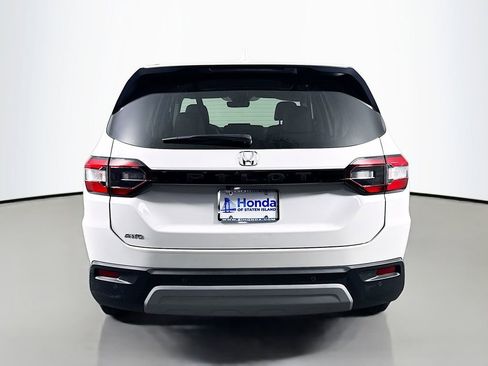 Certified 2025 Honda Pilot EX-L image 6