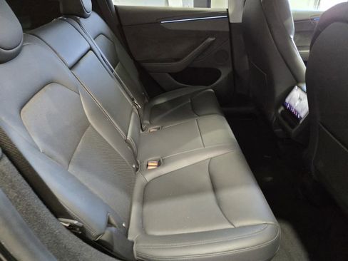 Used 2026 Tesla Model Y Long Range image 9